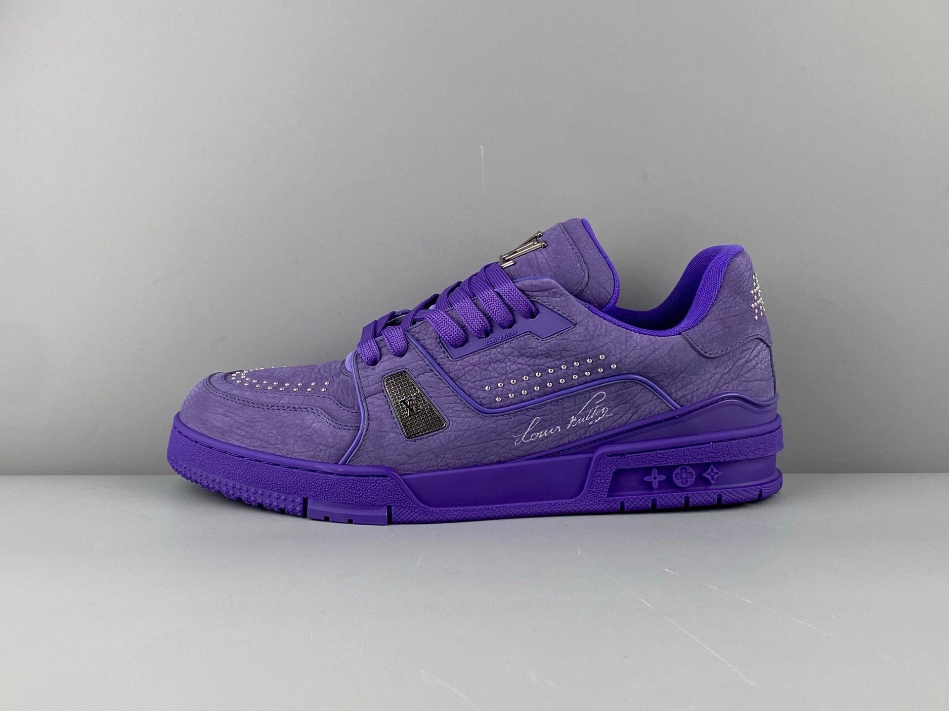 Lv Trainer