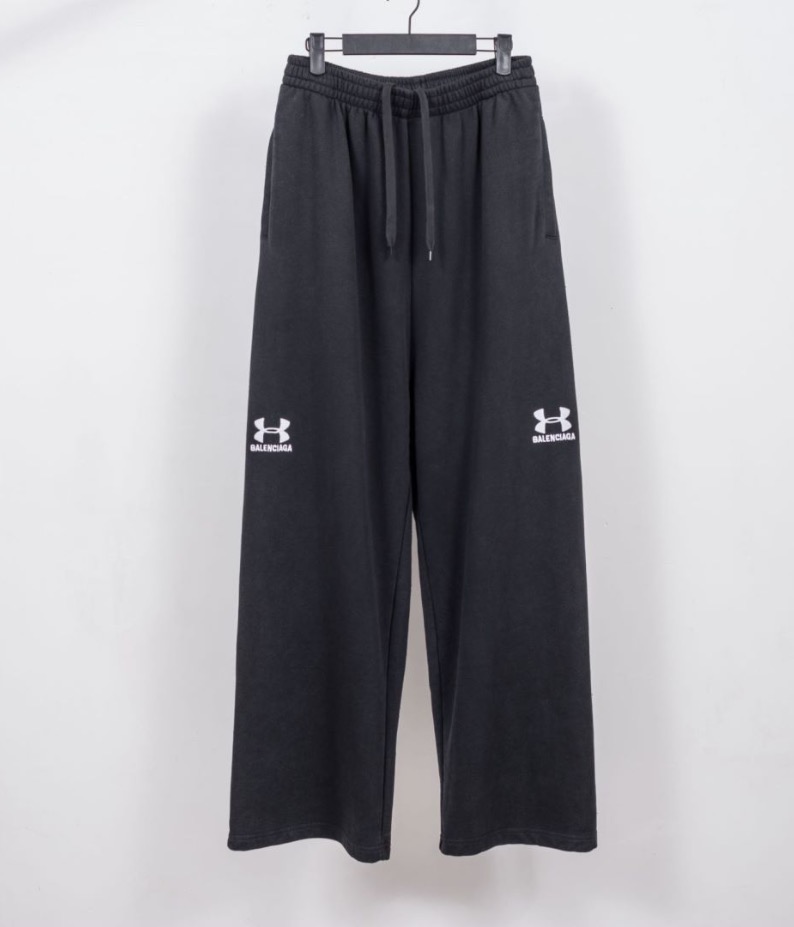Balenciaga  Pants