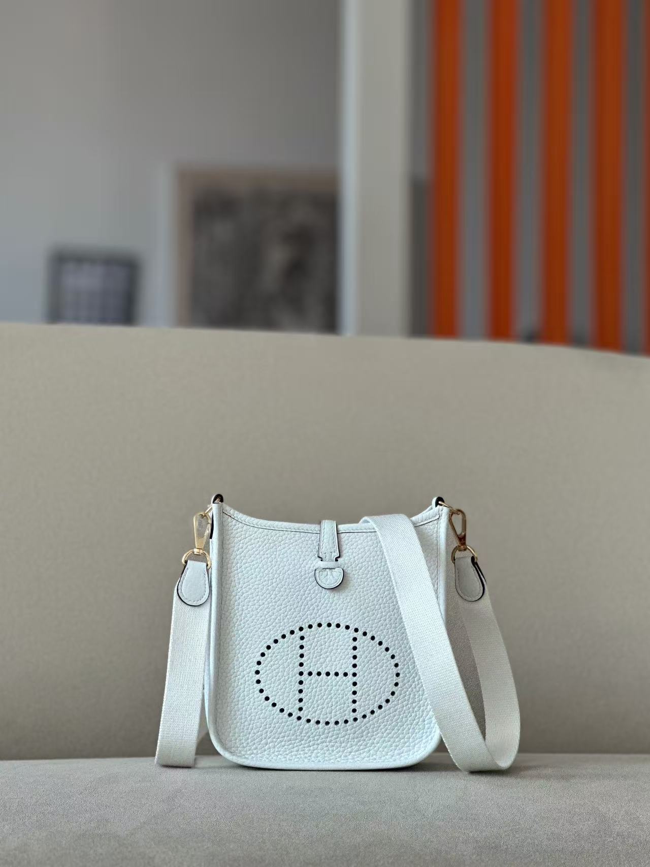 Evelyne mini 16