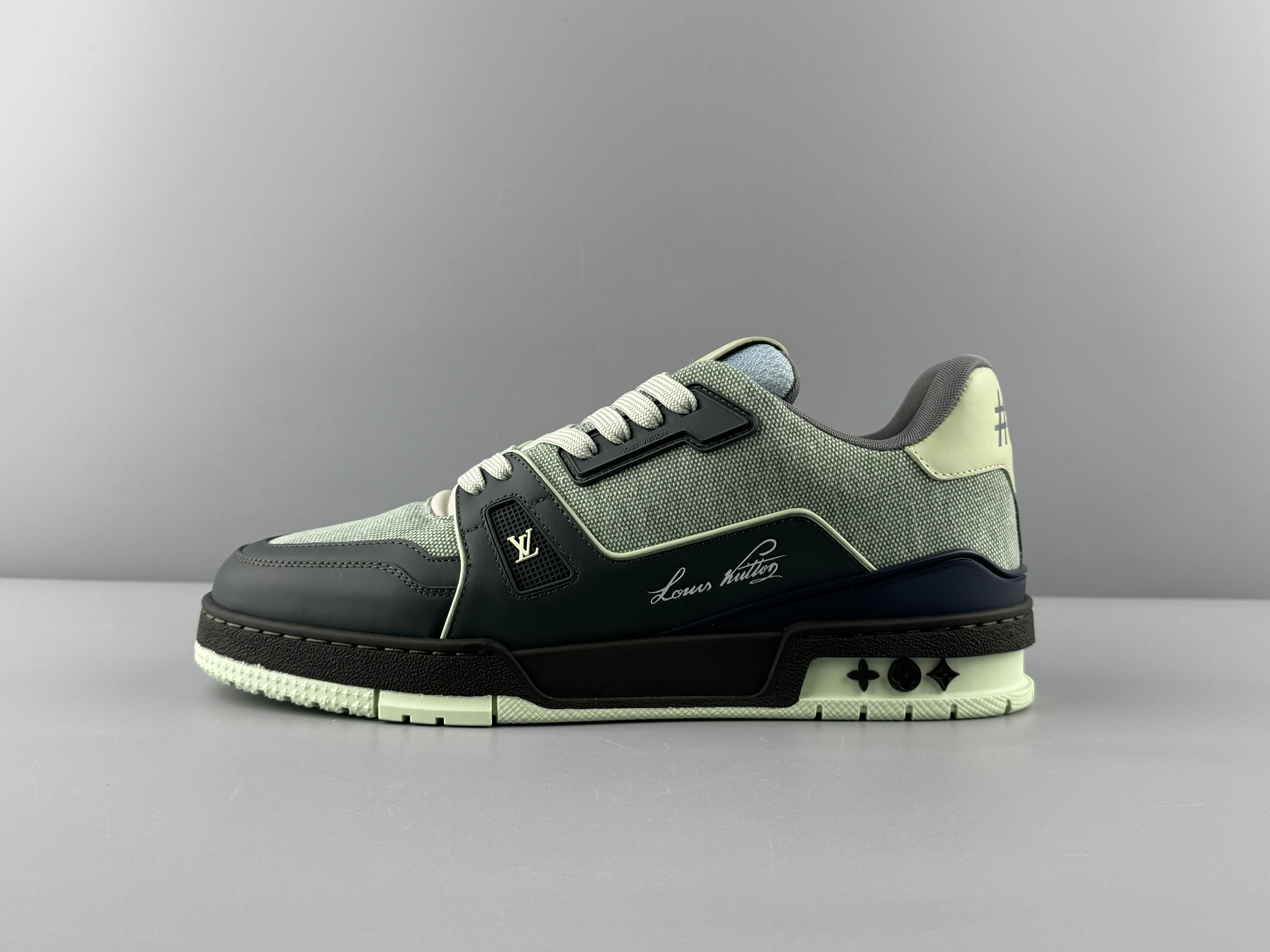 LV Trainer