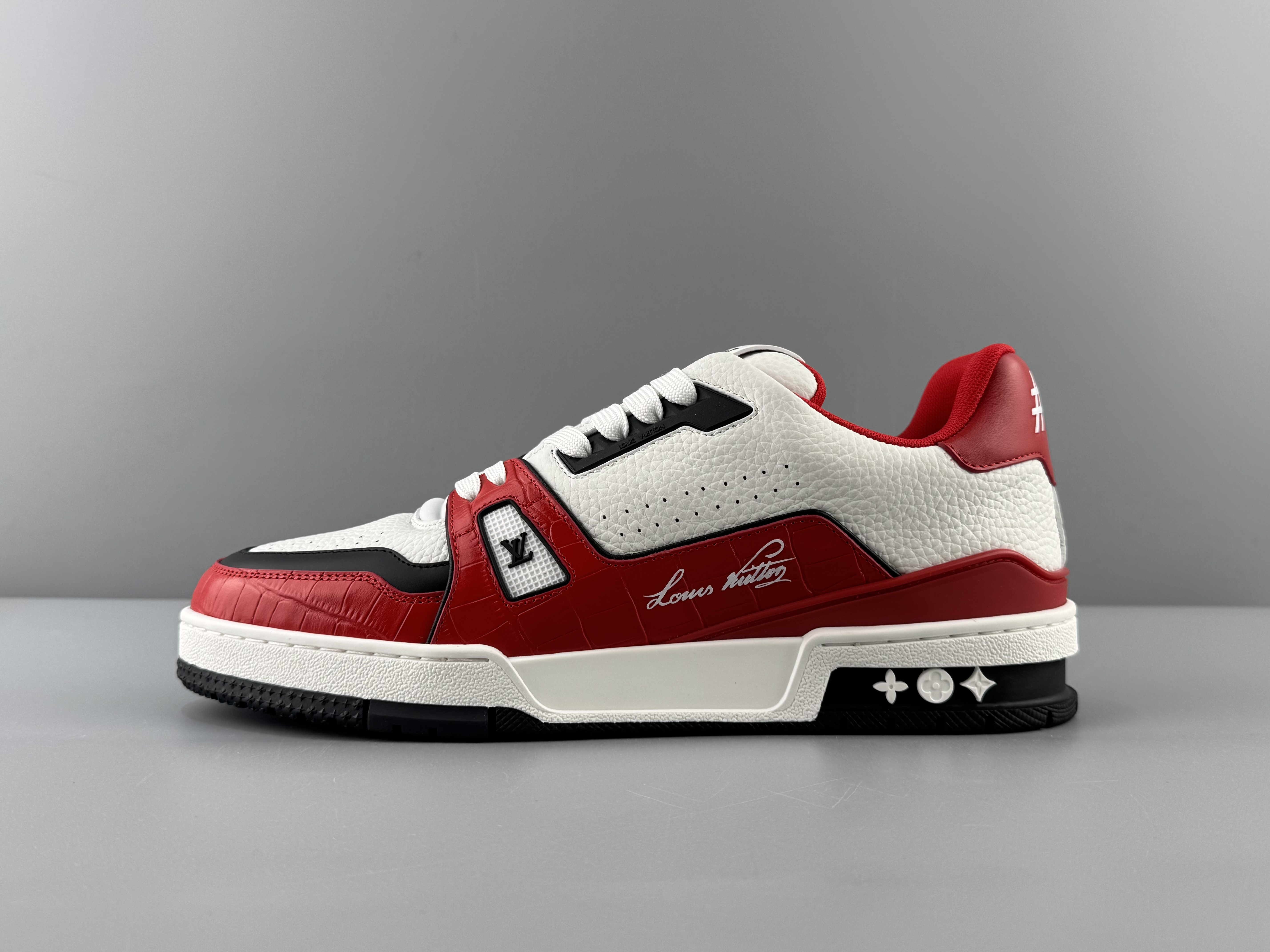 Lv Trainer