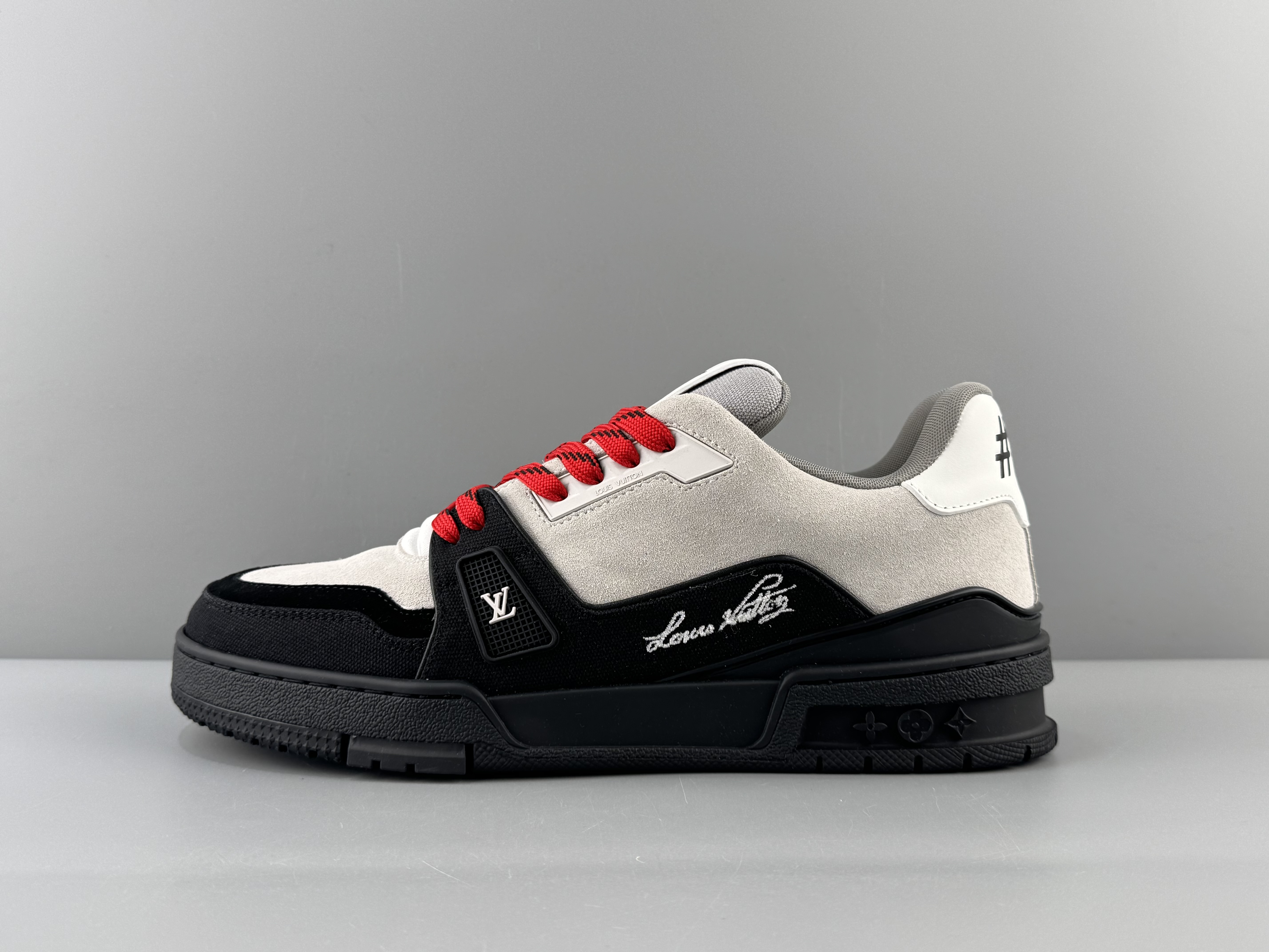 Lv Trainer
