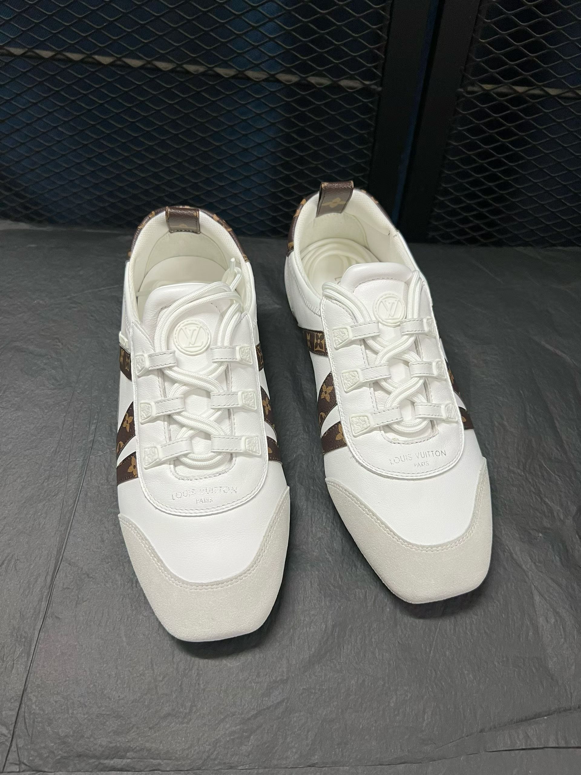 LV Sneakerina