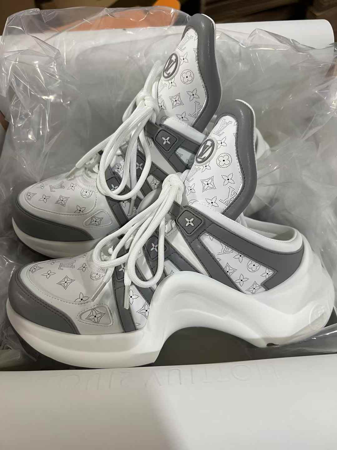 Lv Archlight