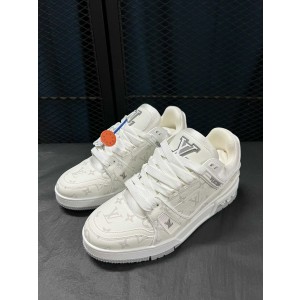 Lv Trainer