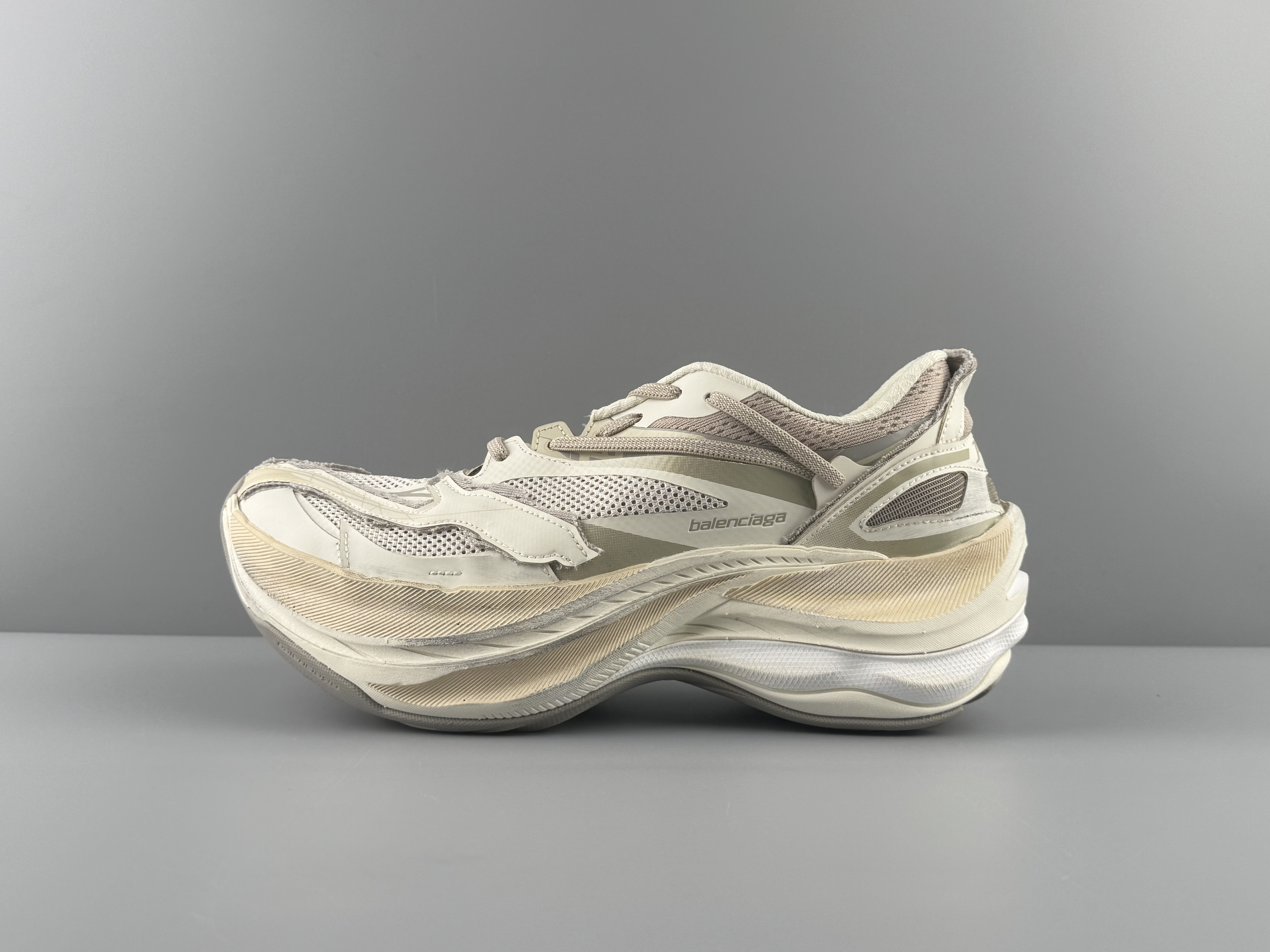 Balenciaga Jet