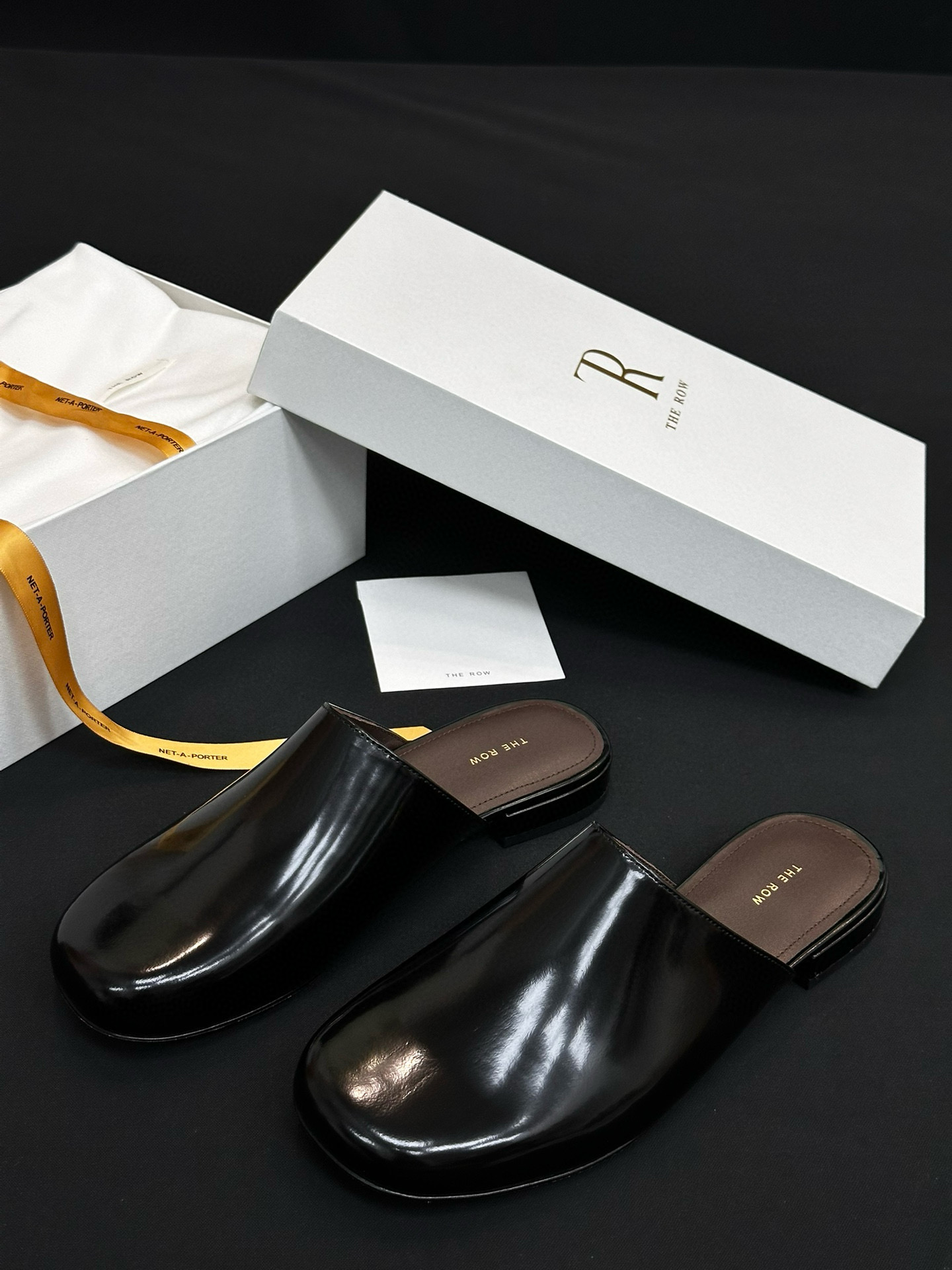 THE ROW Shose