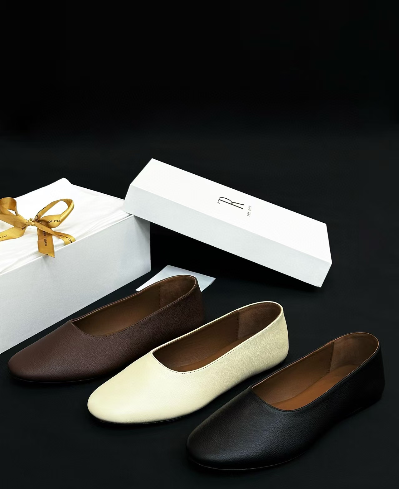 THE ROW Shose