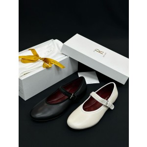 THE ROW Shose