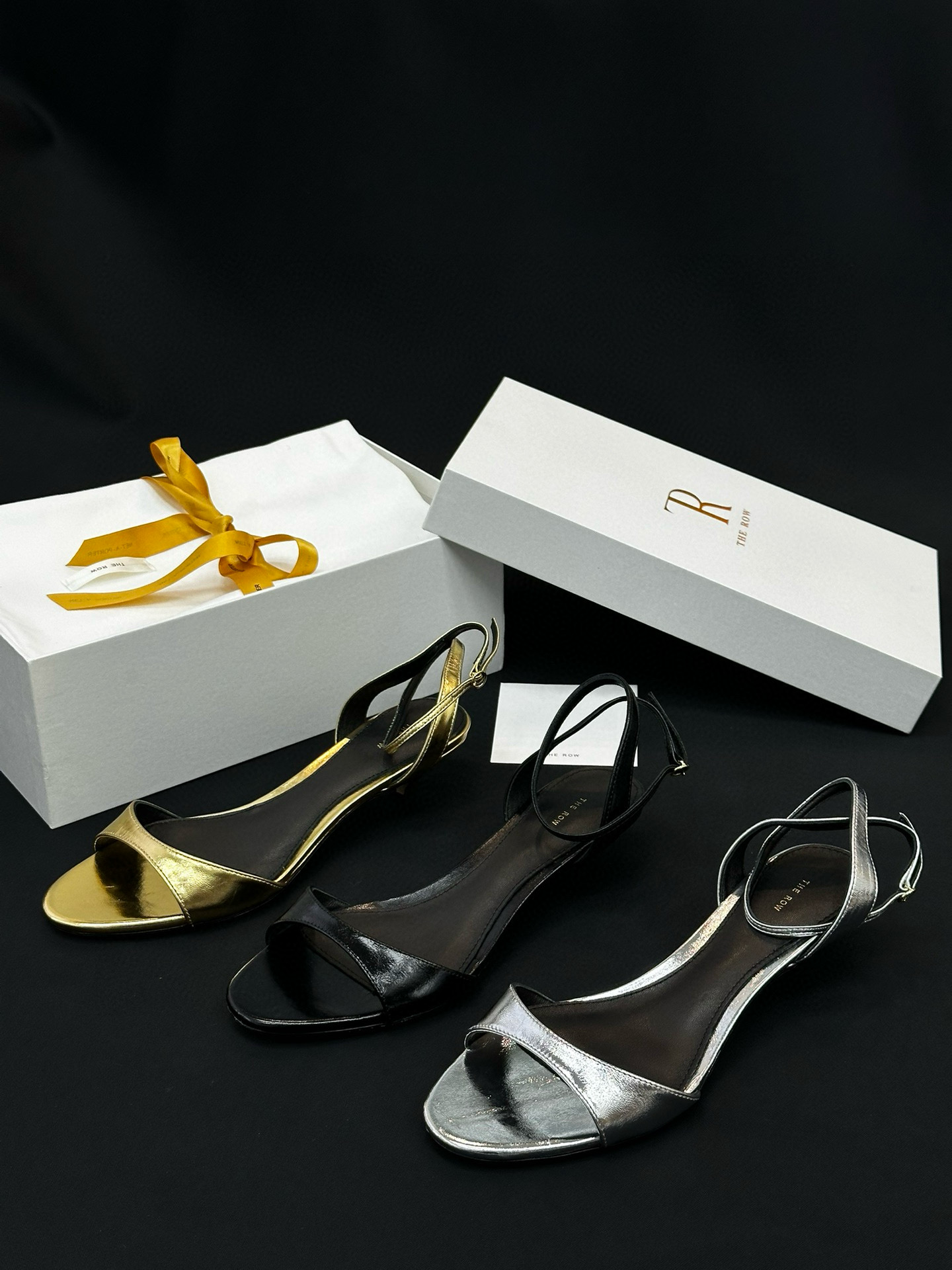 THE ROW Shose
