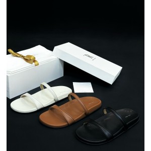 THE ROW Shose