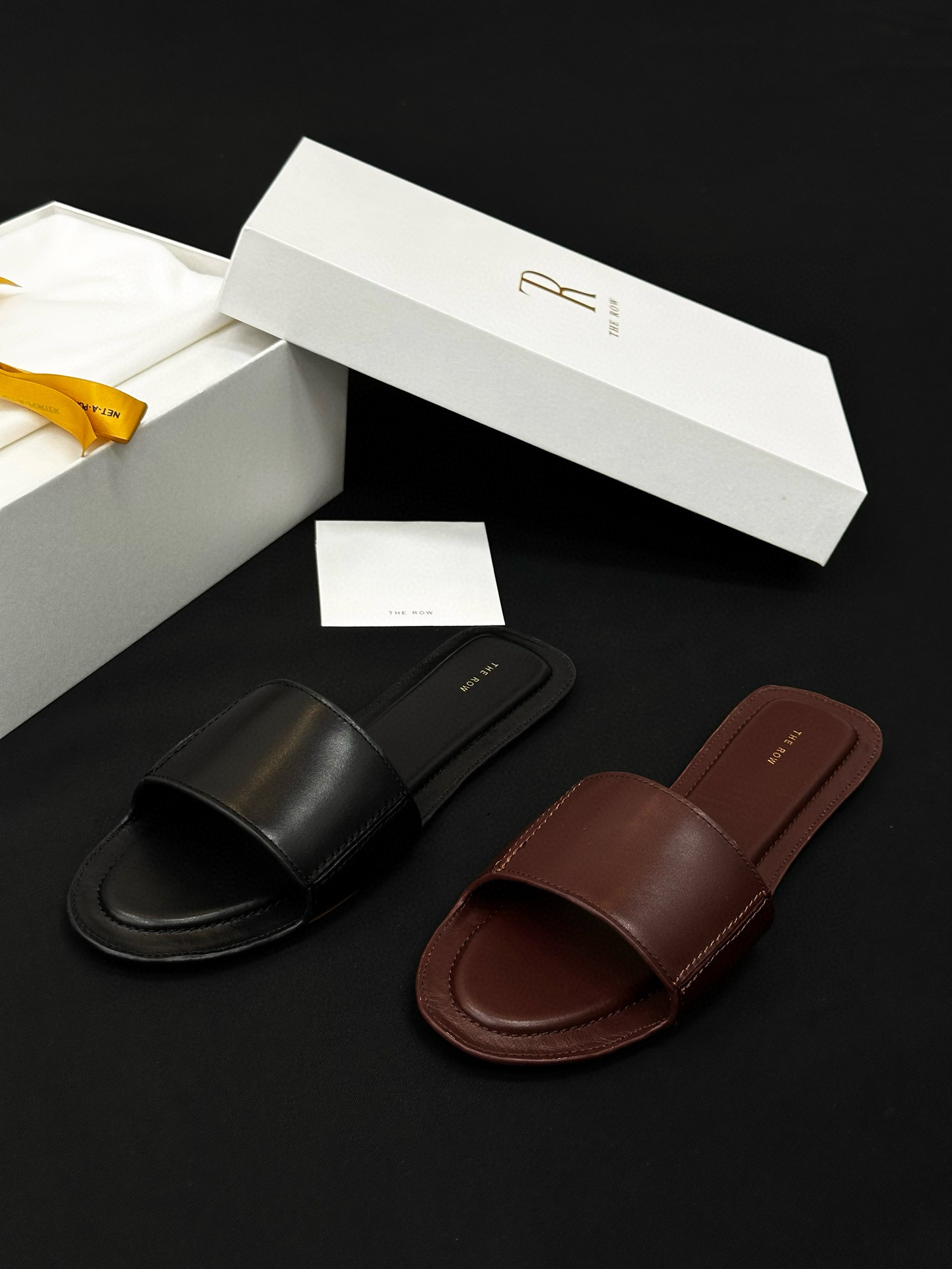 THE ROW Shose