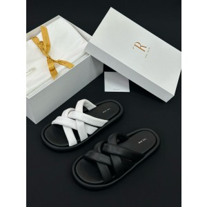 THE ROW Shose