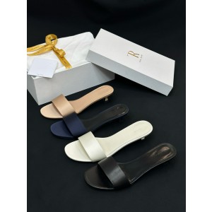 THE ROW Shose