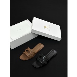 THE ROW Shose