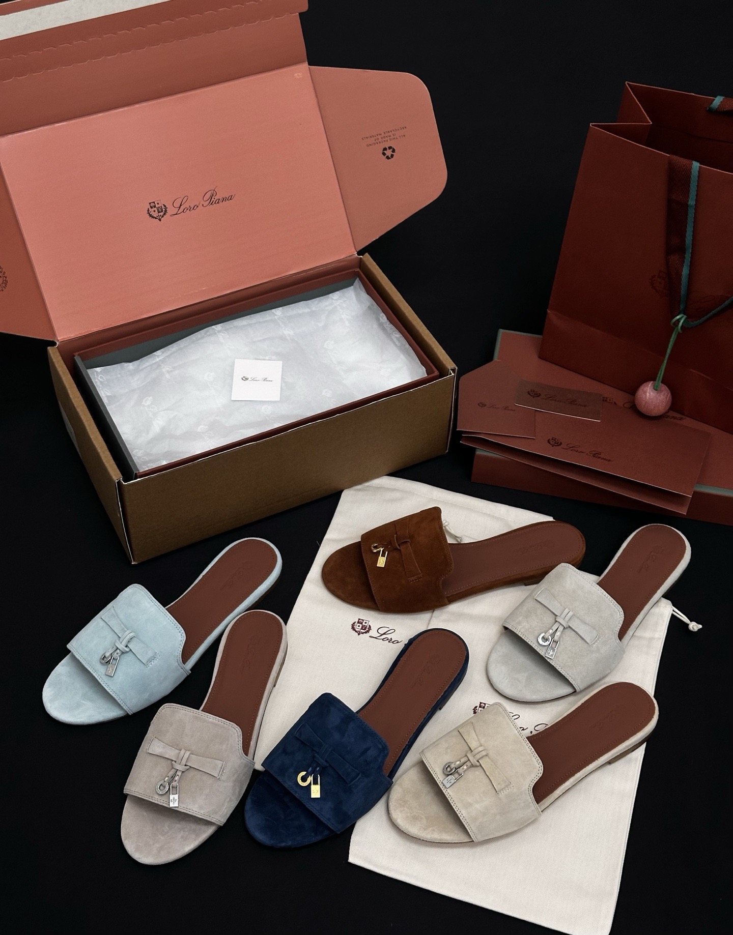 Loro Piana Summer Charms